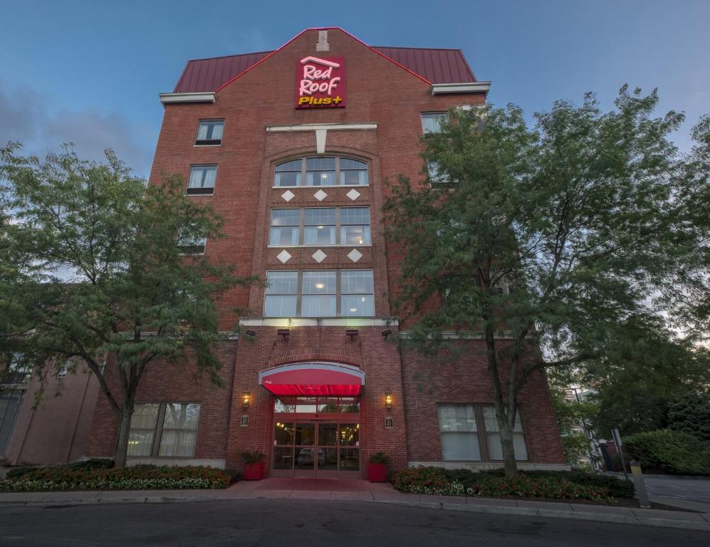 Red Roof Inn PLUS+ Columbus Downtown - Convention Center Main image 1